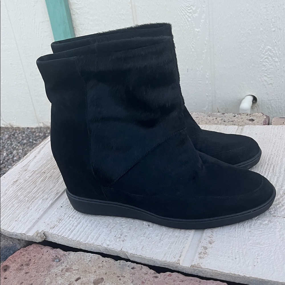 VINCE Women's Black‎ Holly Calf Hair Suede Wedge Boots 10/41.5